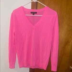 Banana Republic NWOT Bubblegum Pink Sweater 100% Merino Wool size XS